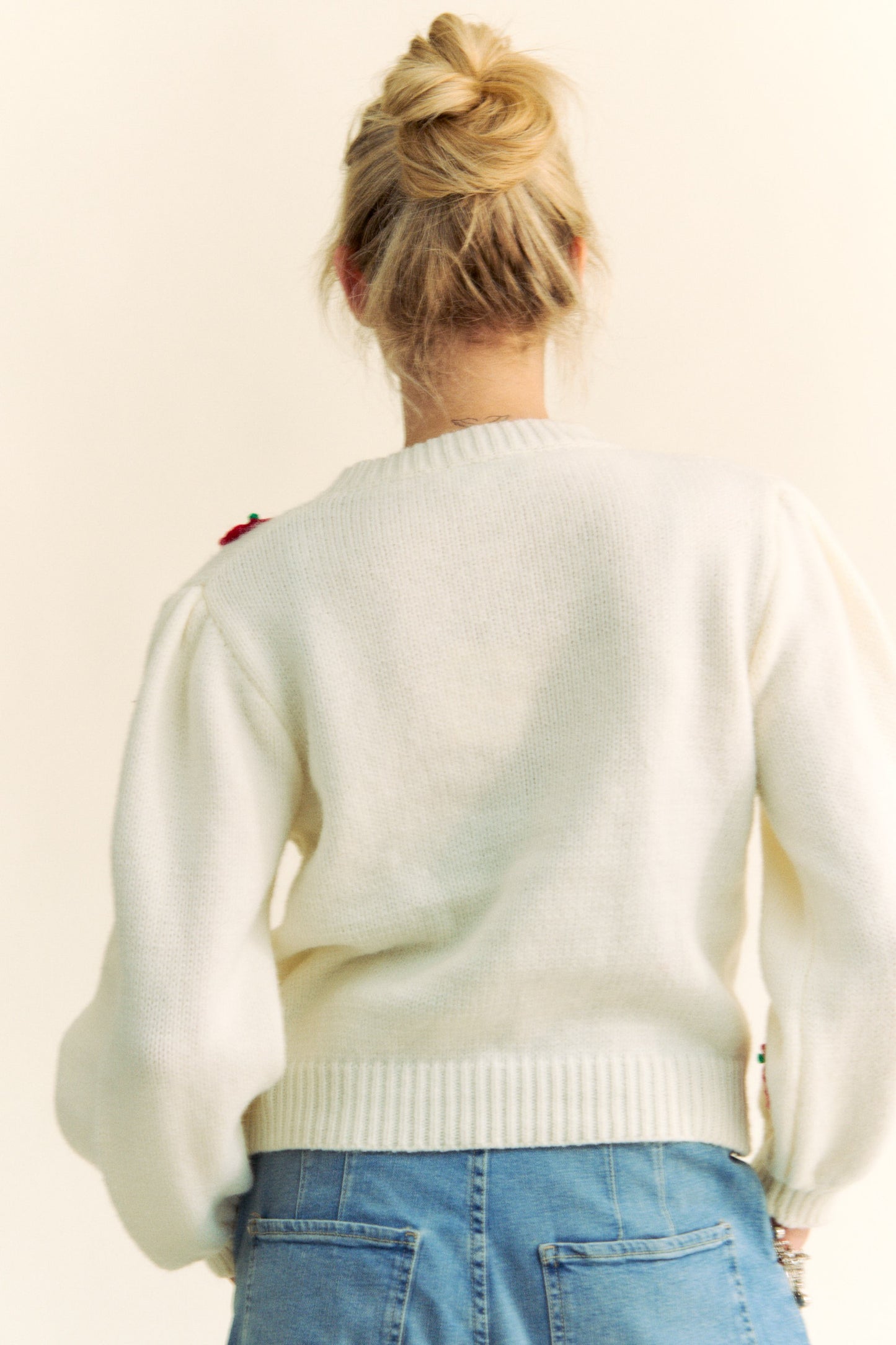 1734 STRAWBERRY SWEATER