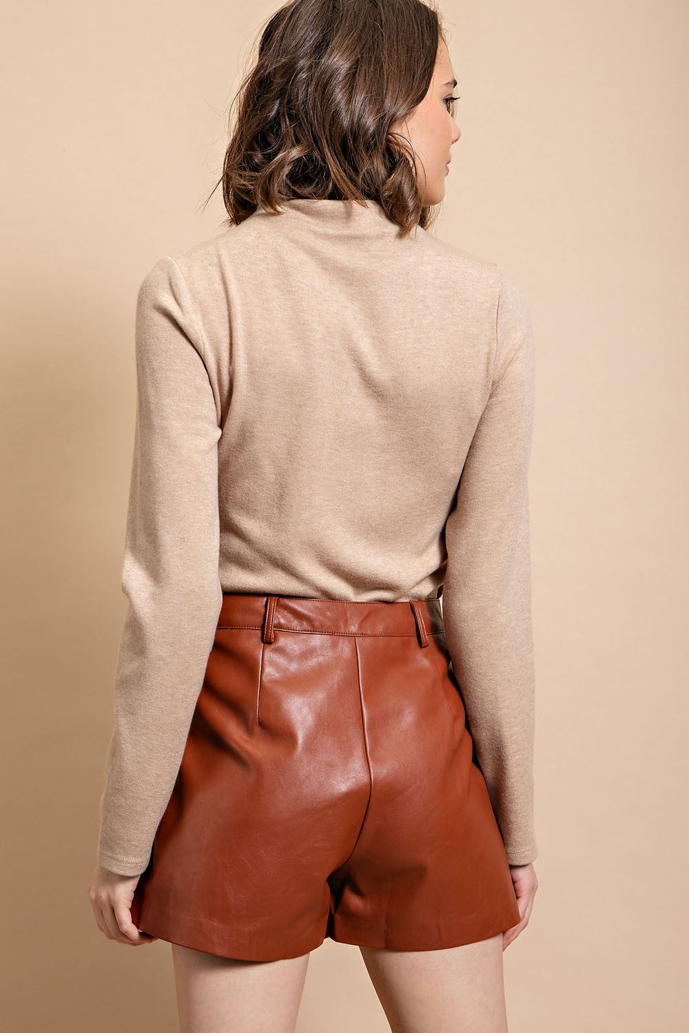 1777 FAUX LEATHER SKORT