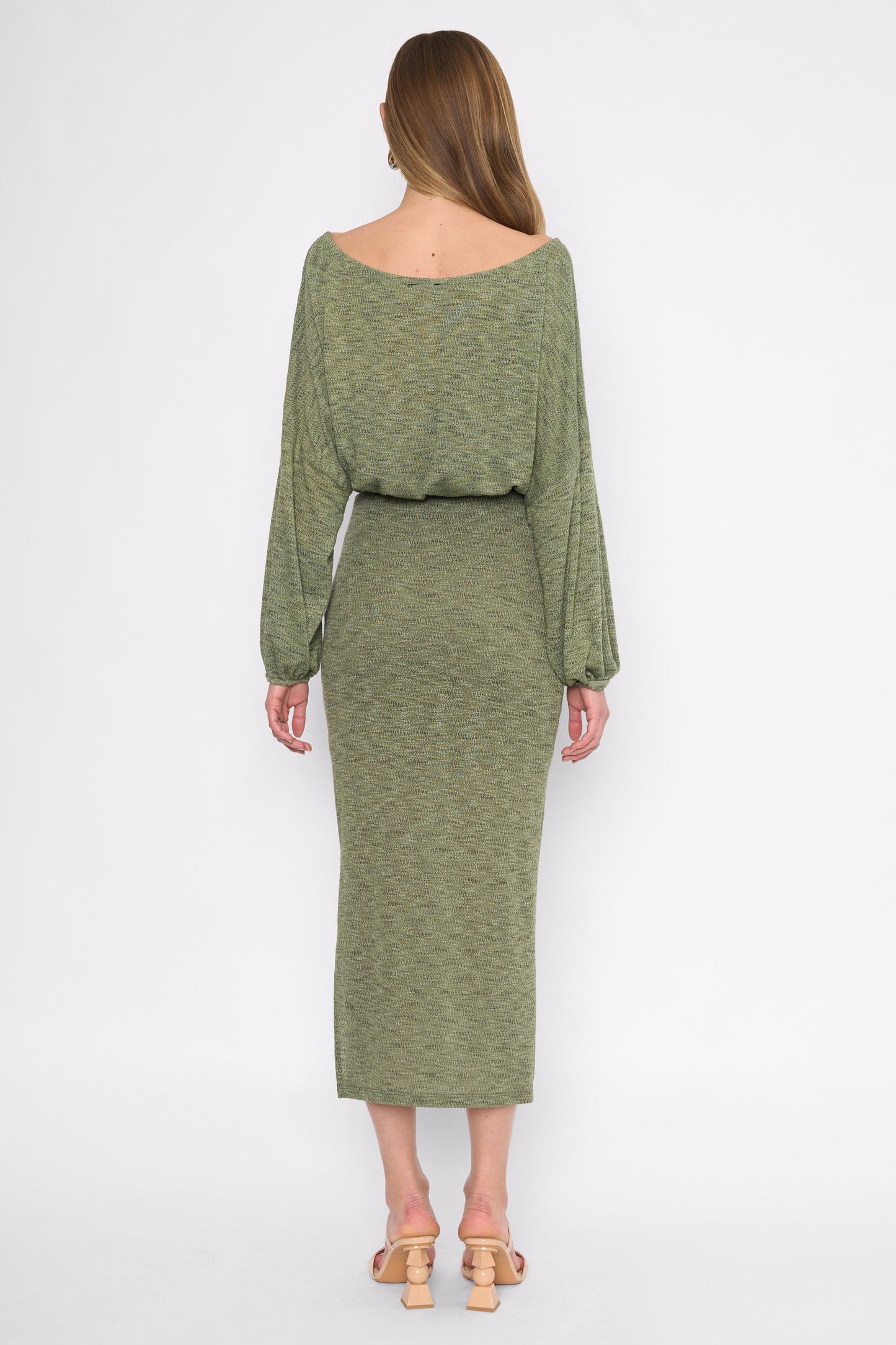 2531 BOAT NECK TOP AND SKIRT SET