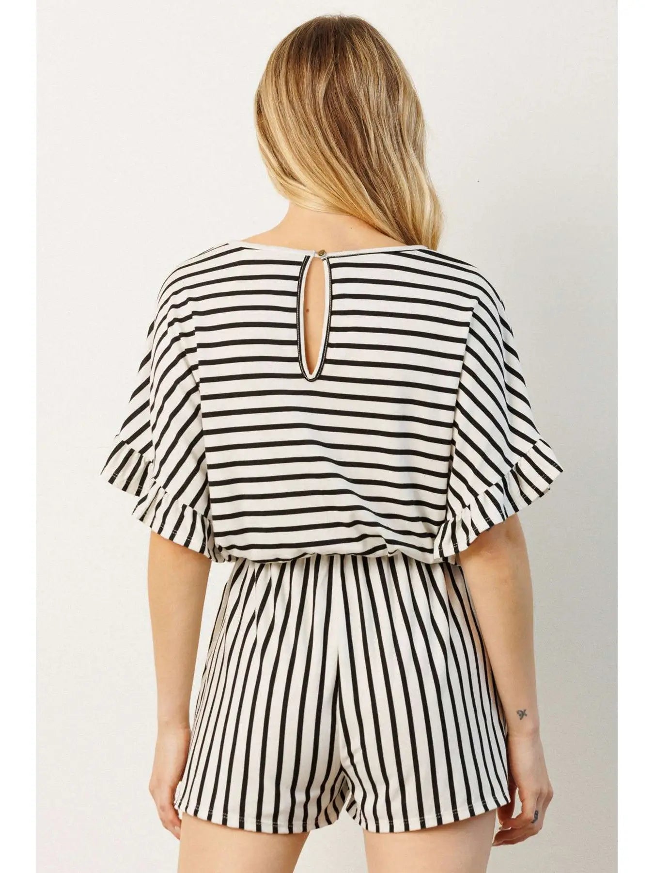 2847 RUFFLE ME ROMPER