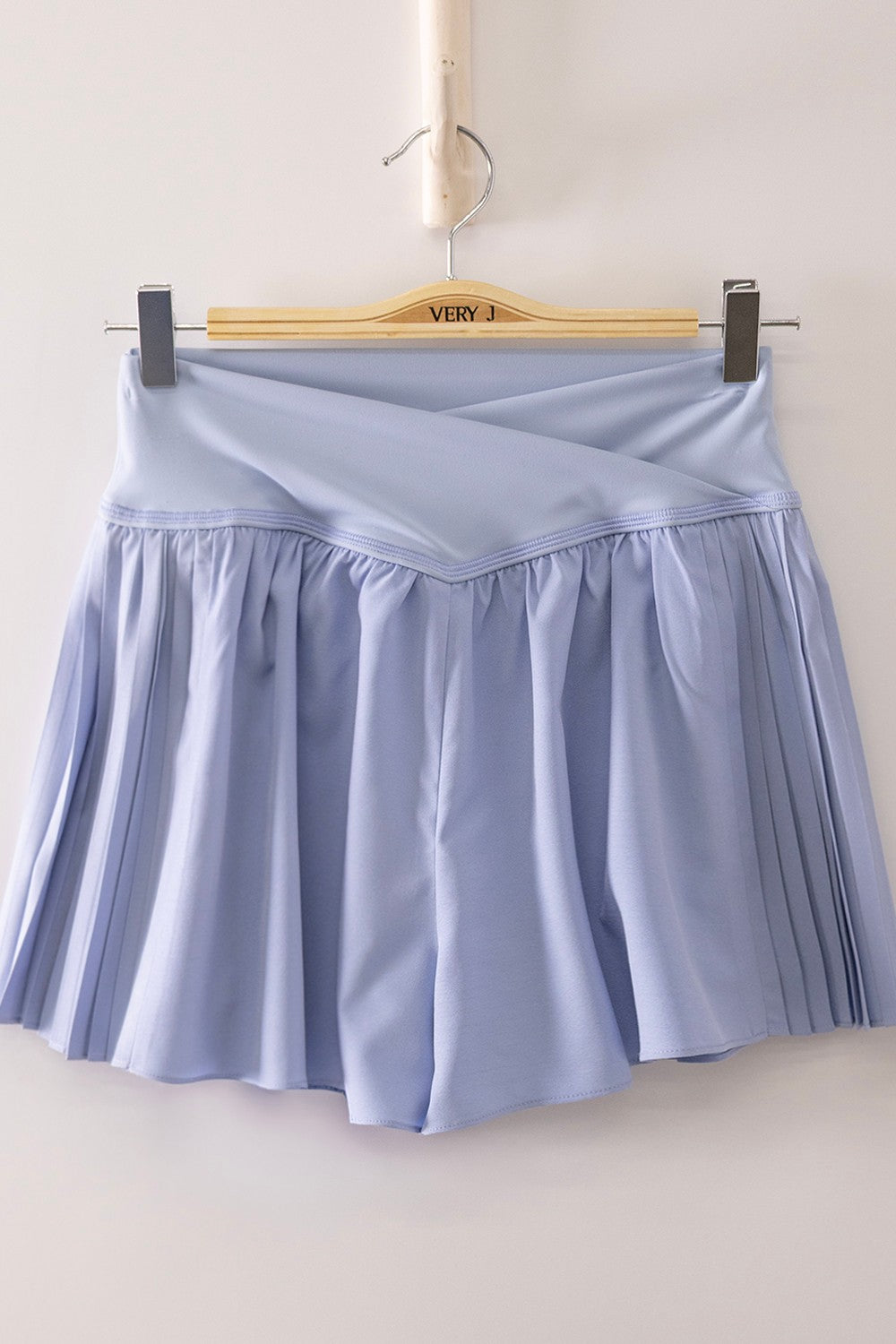 3113 SIDE PLEATED ACTIVEWEAR SHORTS