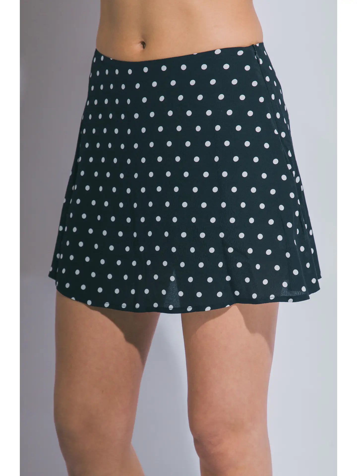 3053 POLKA DOT MINI SKORT