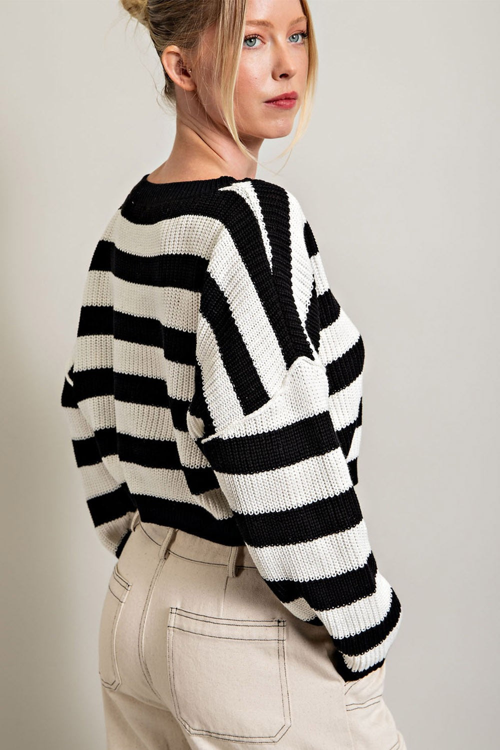 2689 STRIPED CROP KNIT SWEATER