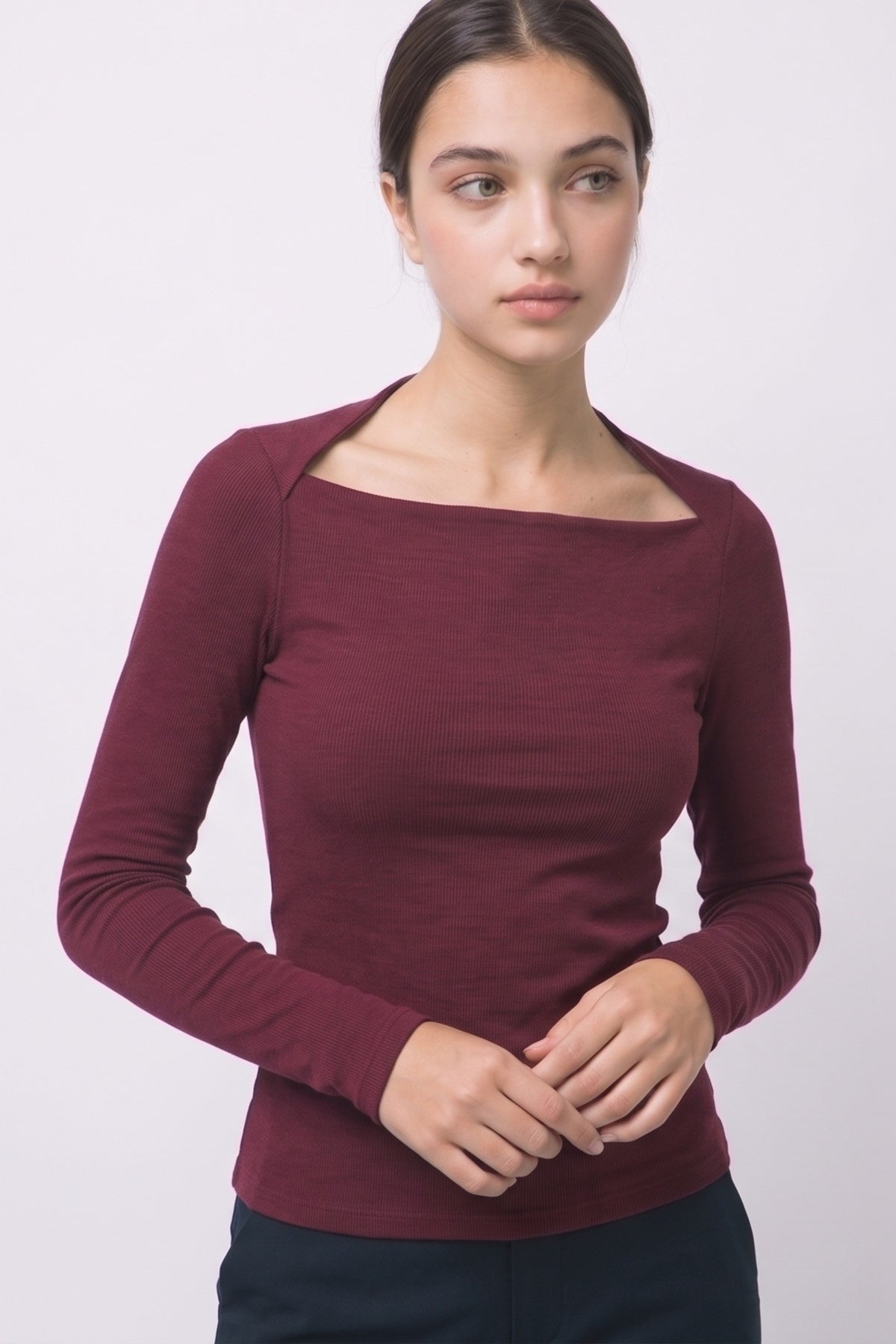 3292 SLIT NECK LONG SLEEVE TOP