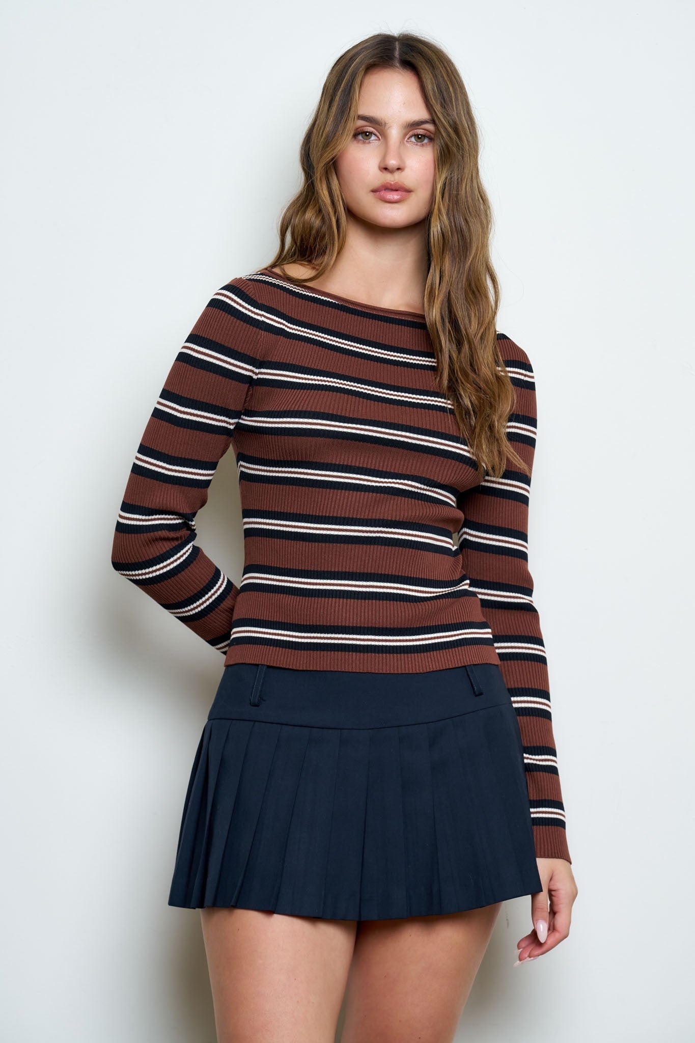 3283 BOAT NECK PULLOVER TOP