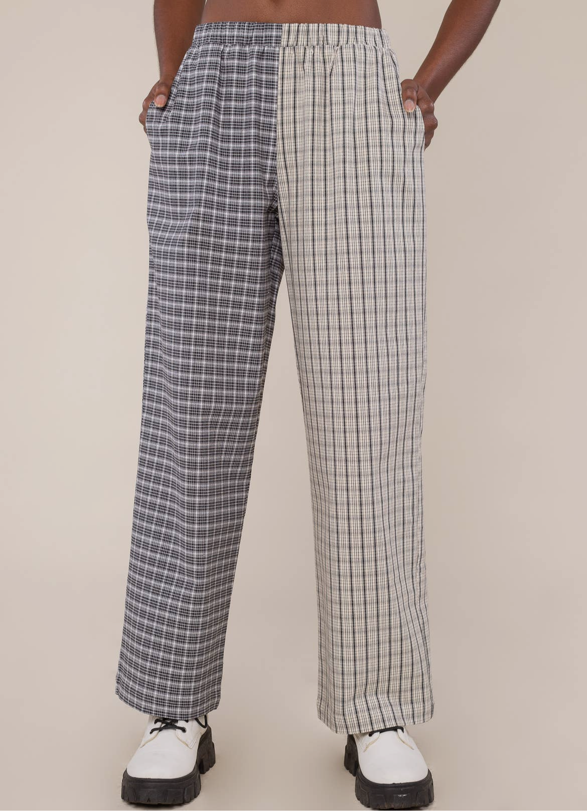1068 COLOR BLOCK PLAID PULL ON PANTS