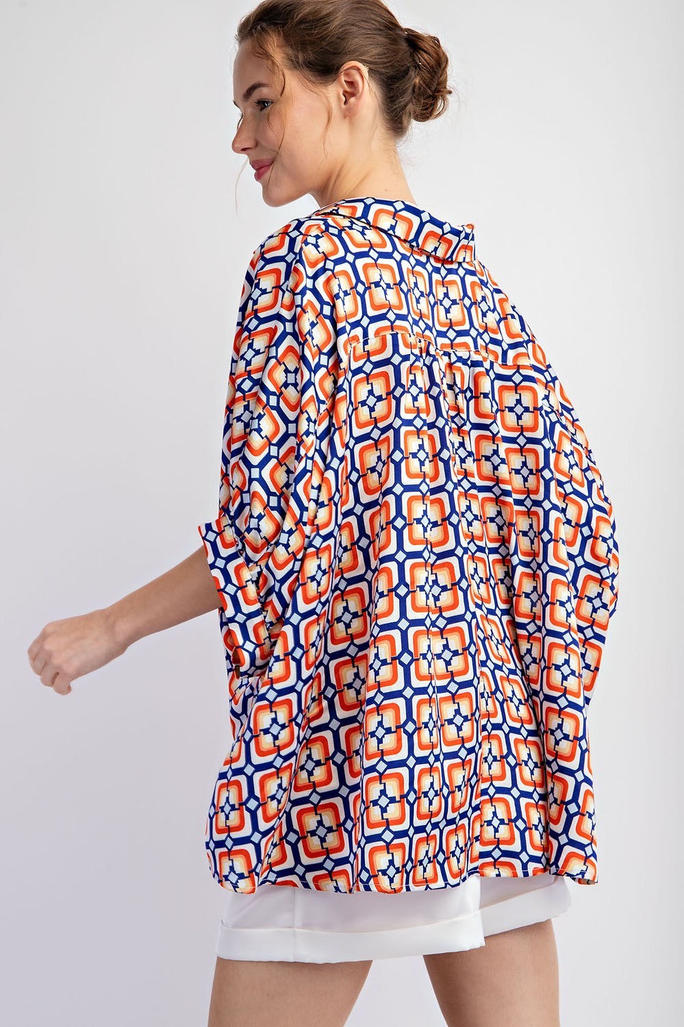 2294 OVERSIZED BUTTON DOWN TOP