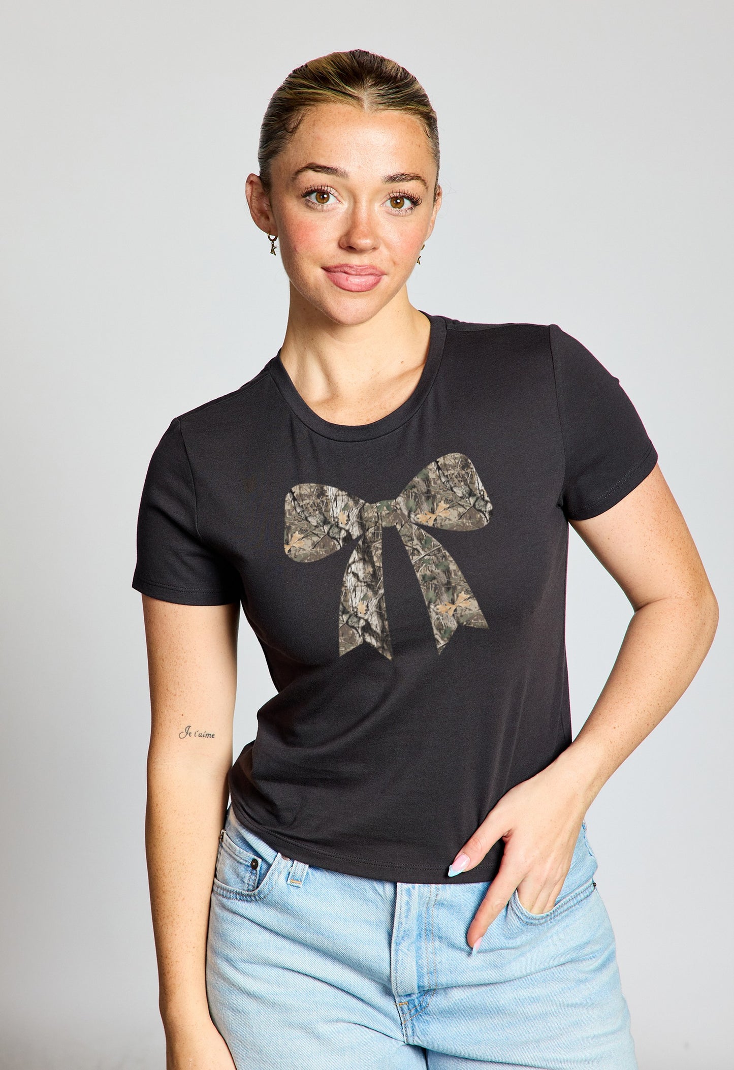 2695 CAMO BOW BABY TEE