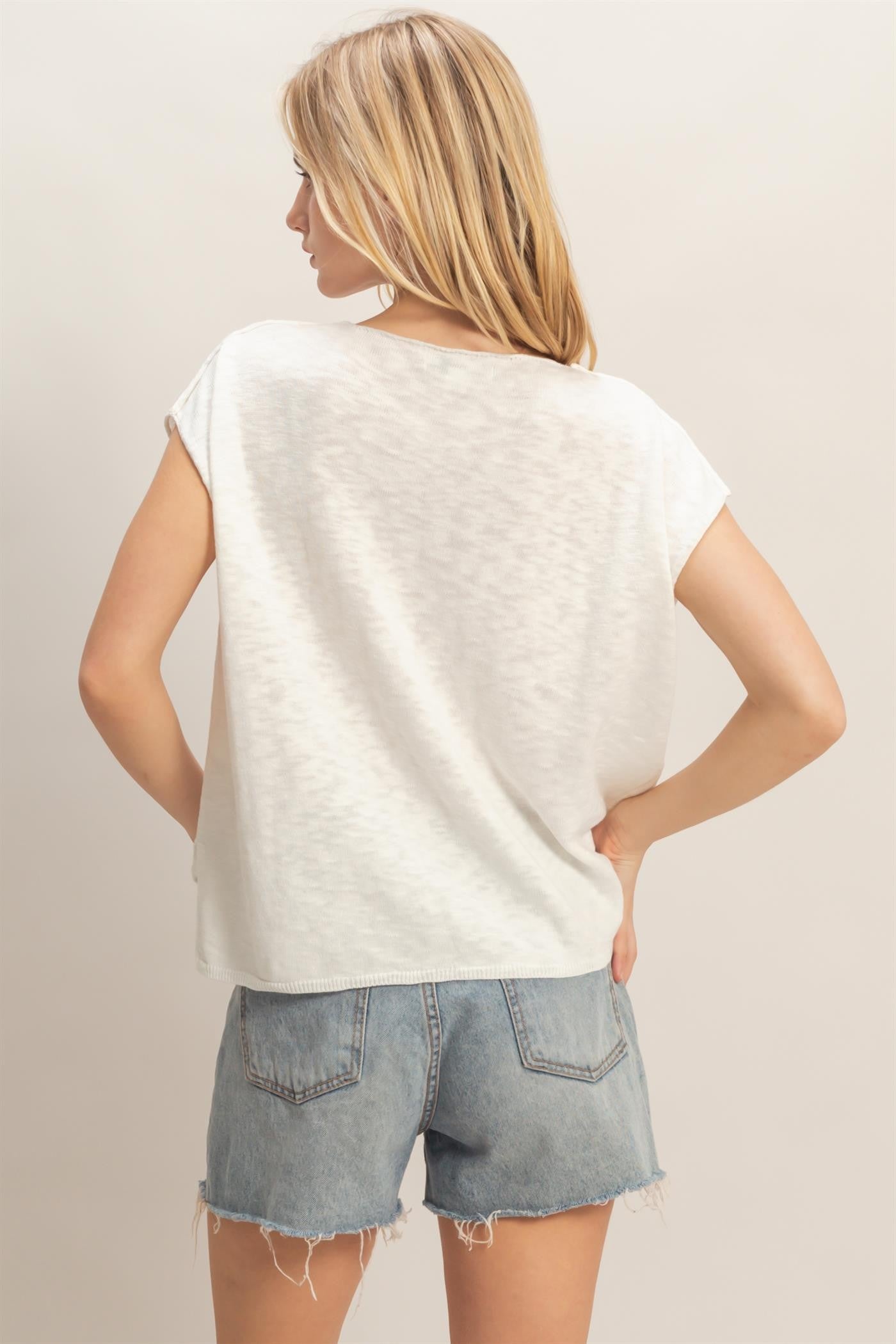 3100 NOTCHED V NECK OVERSIZED TOP