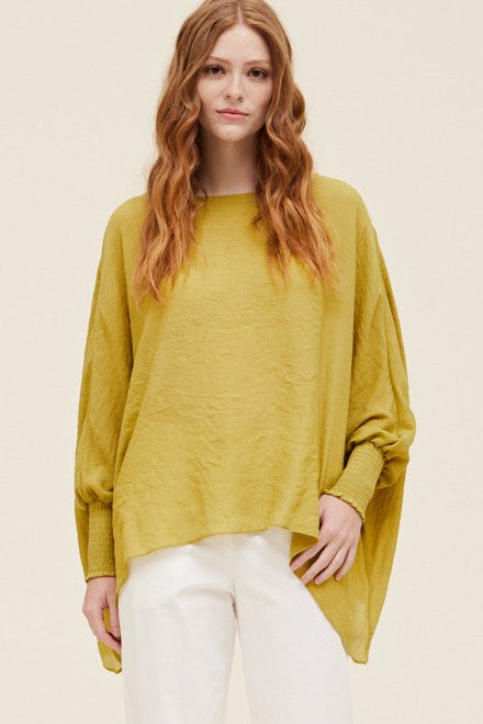 2748 SMOCKED SLEEVE BLOUSE