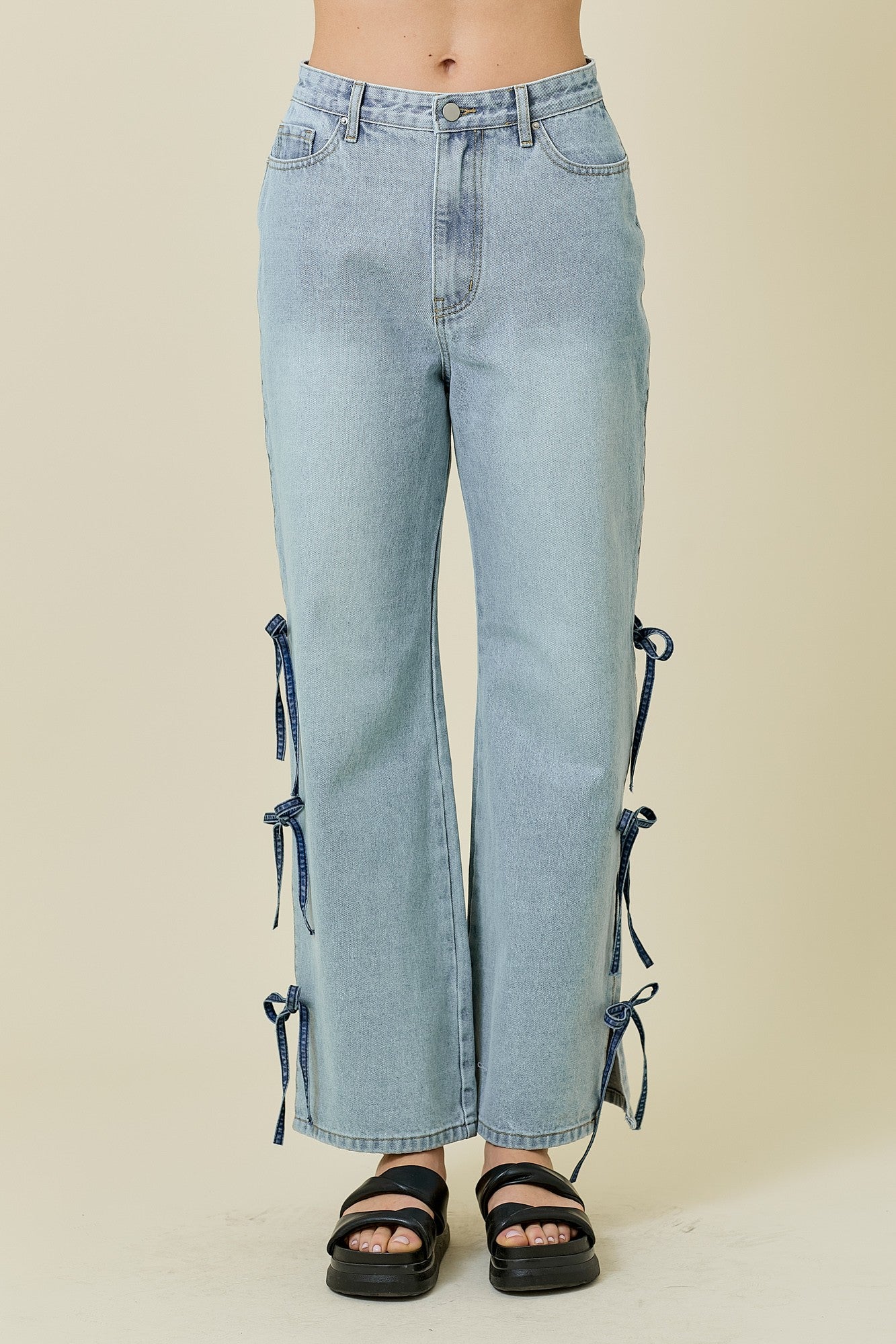 2703 BOW DETAIL STRAIGHT LEG DENIM JEANS