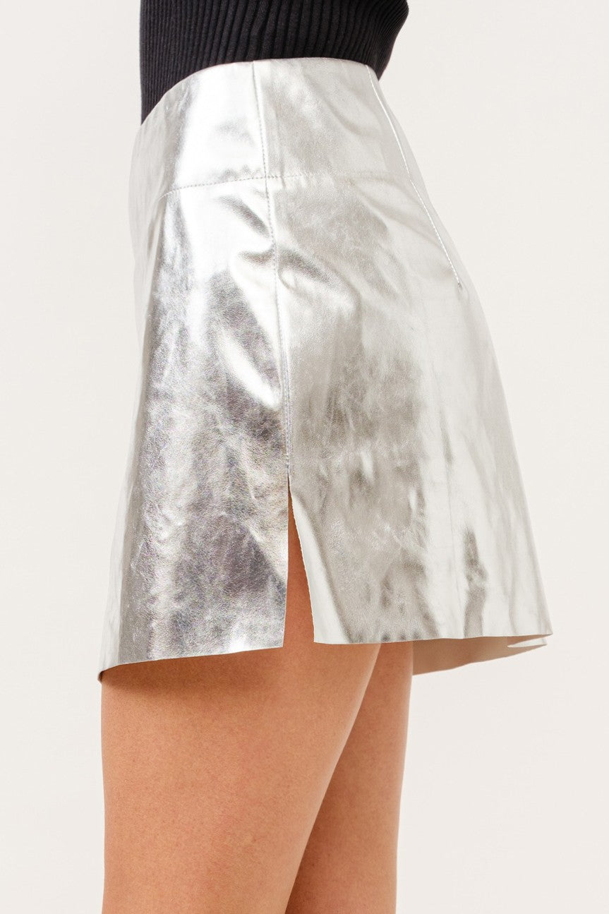 2583 SILVER FAUX LEATHER MINI SKIRT