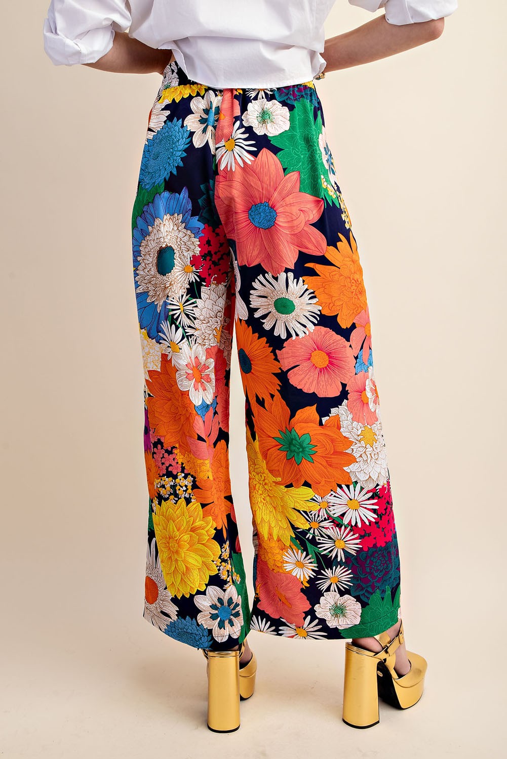 2257  VIBRANT FLORAL PANTS