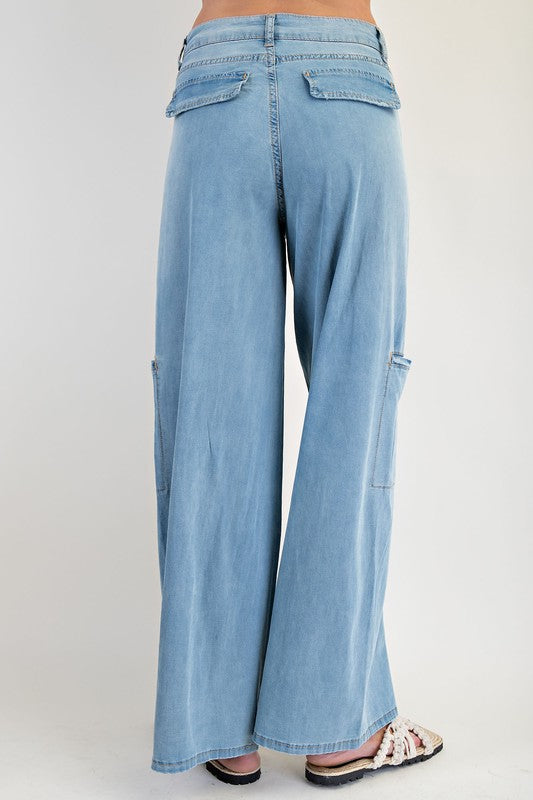 2472 WASHED DENIM STRAIGHT LEG JEANS