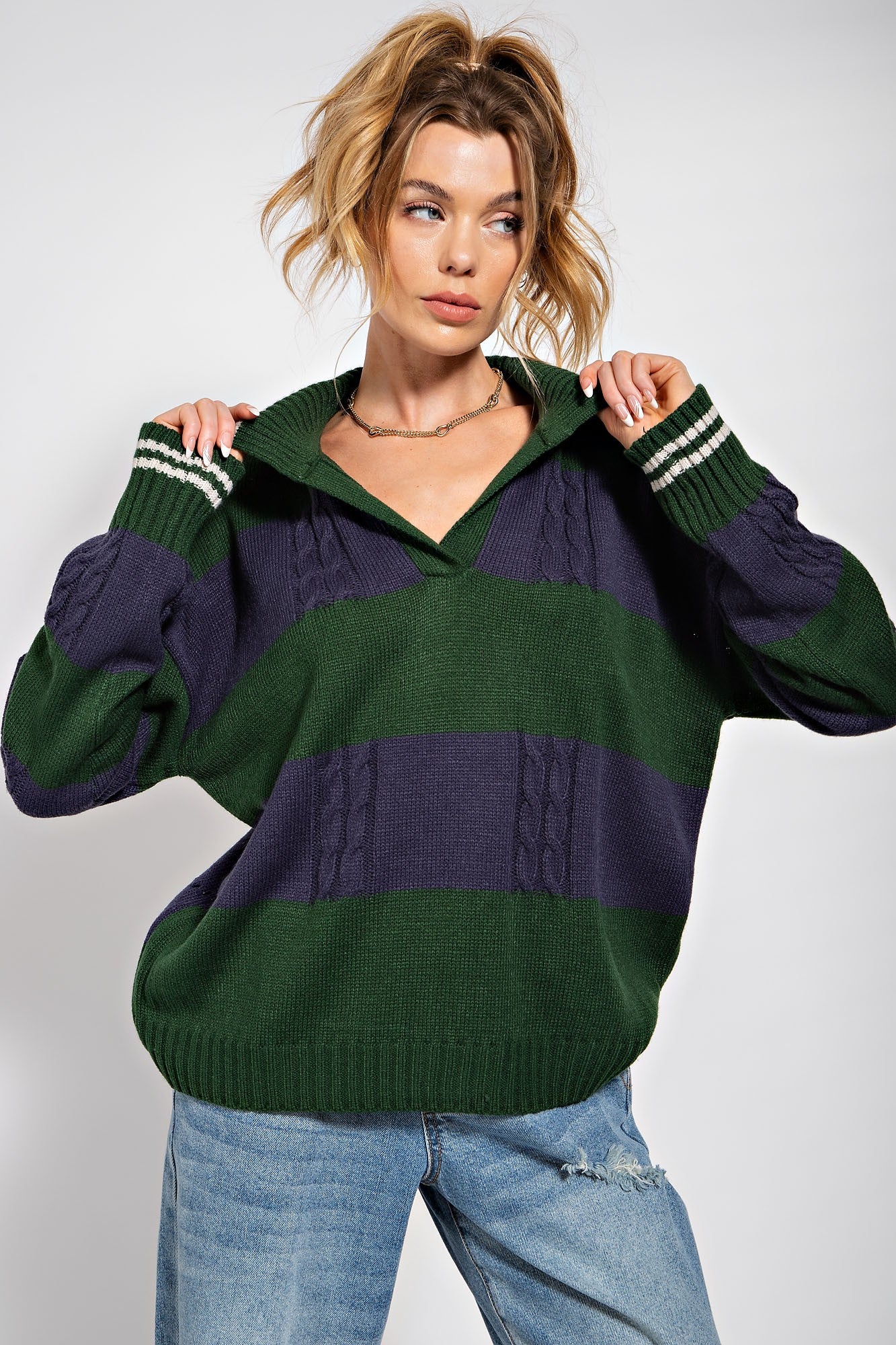 2565 VARSITY COLLARED SWEATER