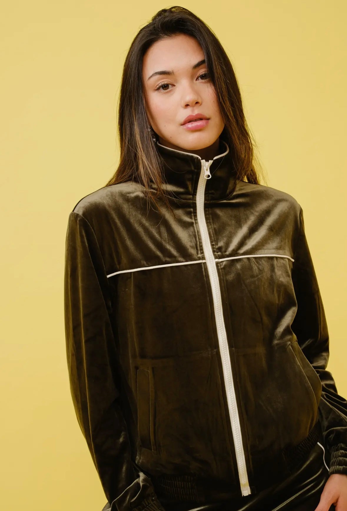 2616 VELOUR MOCK NECK JACKET