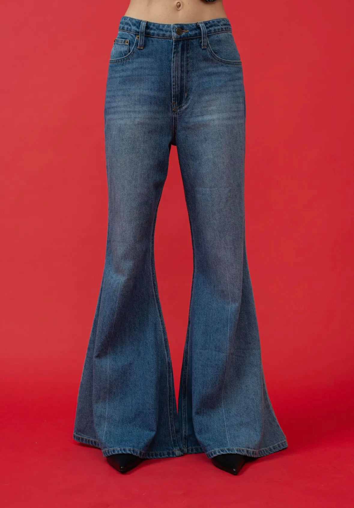 2601 EXTREME FLARE JEANS