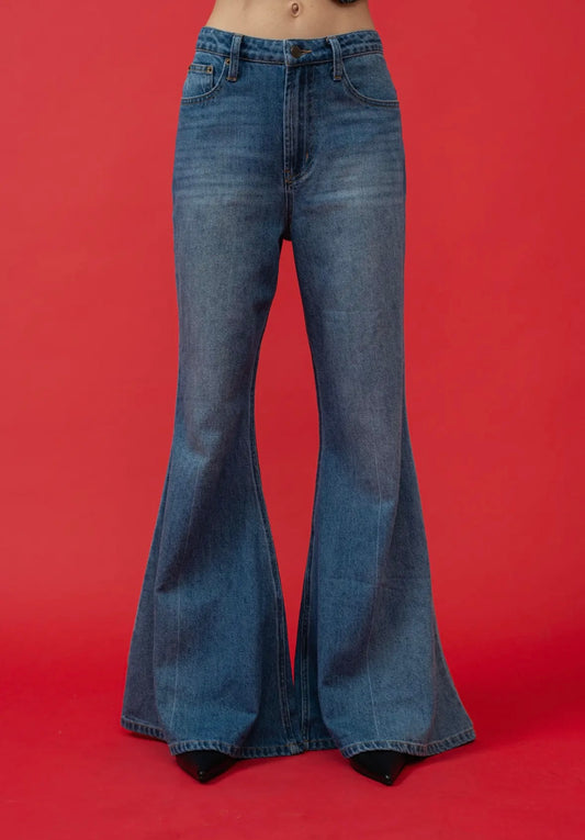 2601 EXTREME FLARE JEANS