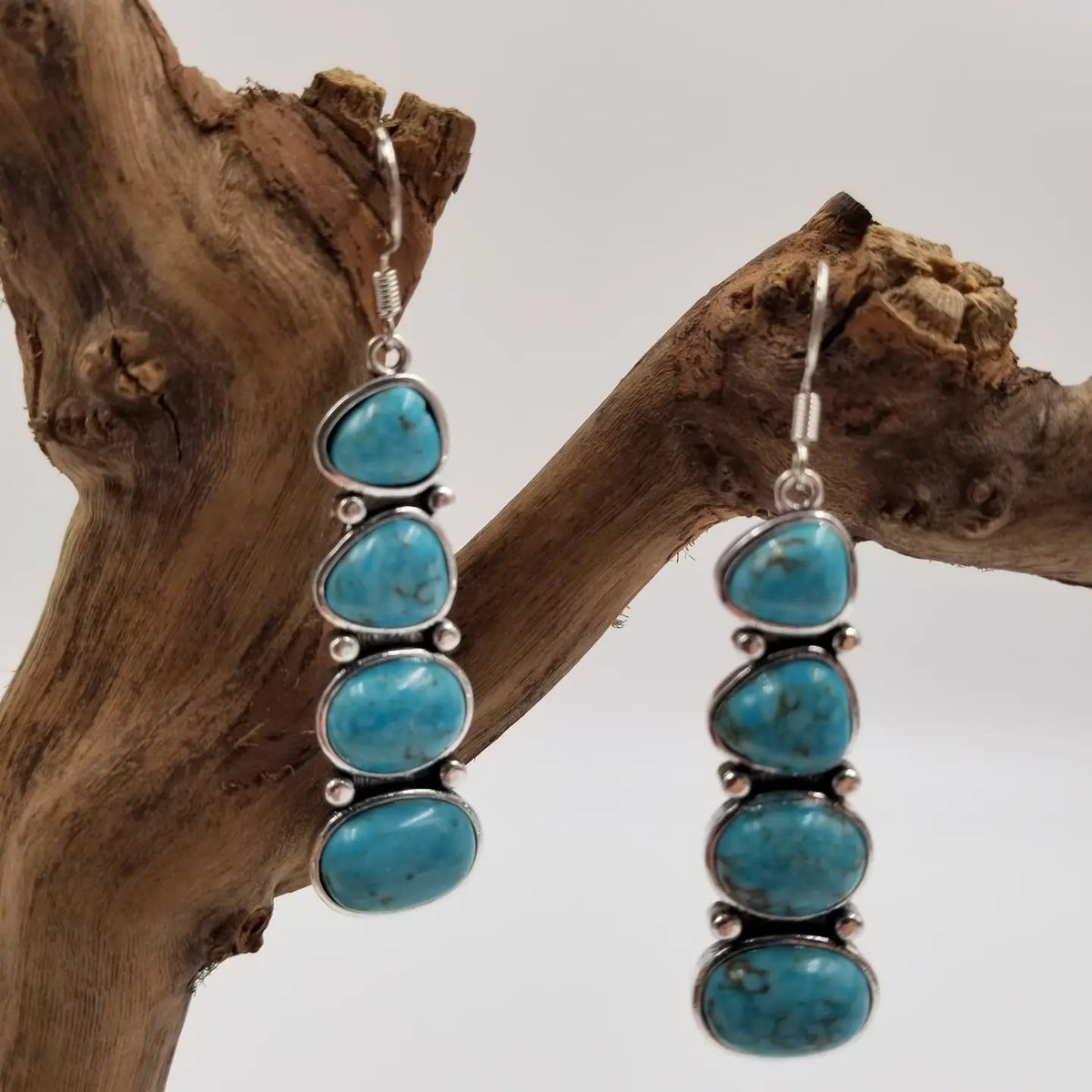 3370 VINTAGE TURQUOISE DROP EARRINGS