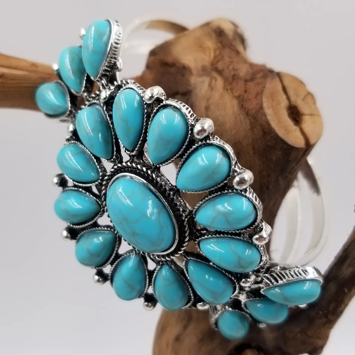 3368 RETRO TURQUOISE HALF STONE BRACELET